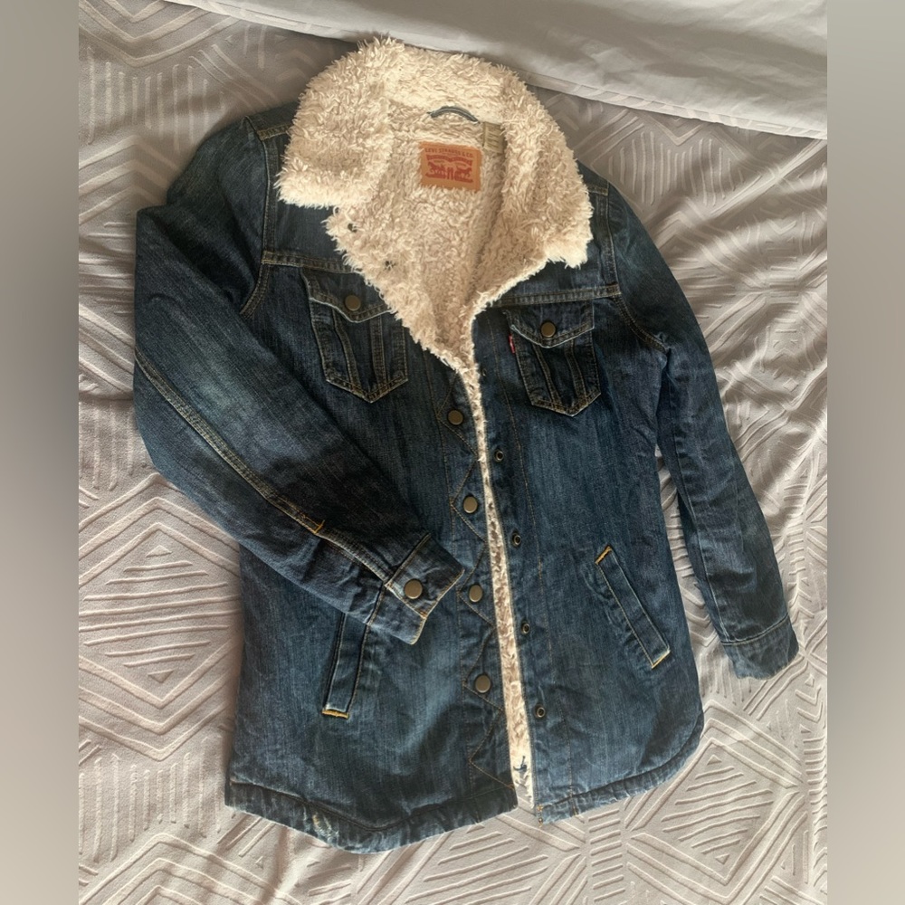 Sherpa-Lined Levi’s Denim Coat